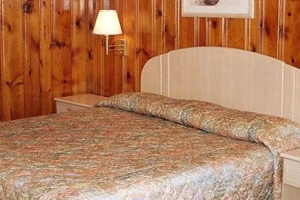 BUDGET INN CORNING (Corning)